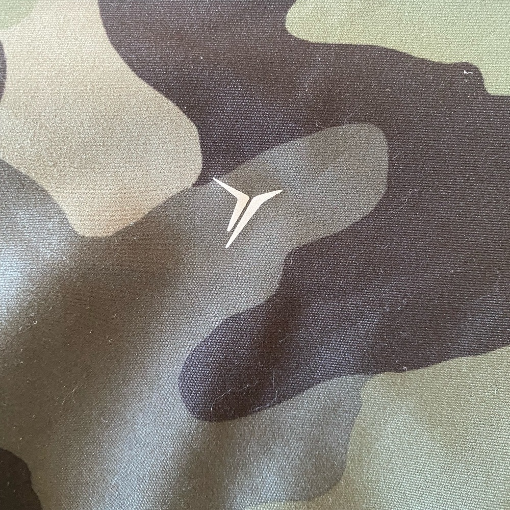 Old Navy Camouflage Leggings - Picture 3 of 9